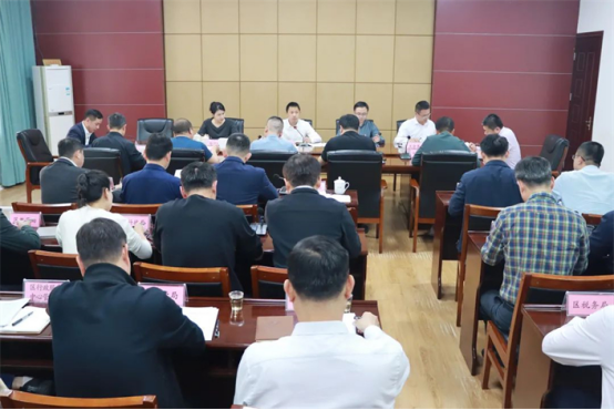 洛江區(qū)專題研究一季度經濟社會發(fā)展良好開局相關工作